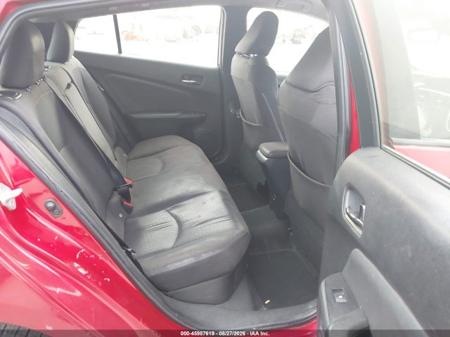 Toyota Prius Three 2018 JTDKARFU3J3067499 Image 8