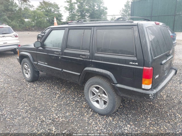 45987705 :رقم المزاد ، 1J4FF58S9YL157087 vin ، 2000 Jeep Cherokee Classic مزاد بيع