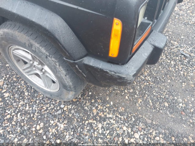 45987705 :رقم المزاد ، 1J4FF58S9YL157087 vin ، 2000 Jeep Cherokee Classic مزاد بيع