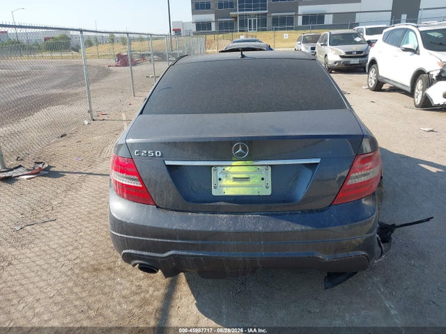 45987717 :رقم المزاد ، WDDGF4HB7ER317986 vin ، 2014 Mercedes-benz C 250 Sport مزاد بيع