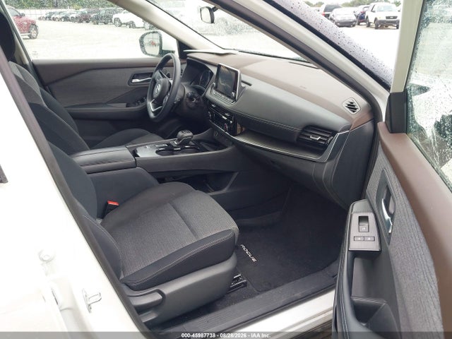 45987738 :رقم المزاد ، 5N1AT3BA2MC809342 vin ، 2021 Nissan Rogue Sv Fwd مزاد بيع