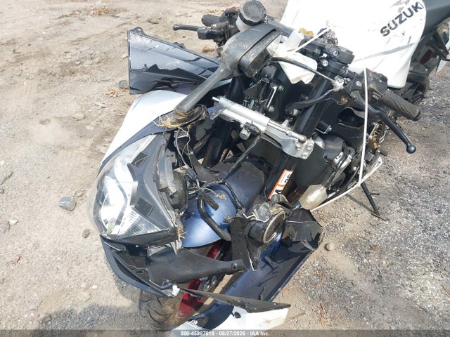 Suzuki GSX-R600 2025 JS1GN7FA2S7101568 Image 14
