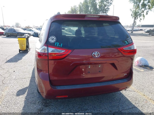 5TDKZ3DC7HS795853 Toyota Sienna Le 8 Passenger