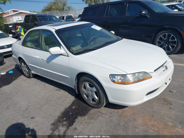 Aukcja sprzedaży 1998 Honda Accord Ex, vin: 1HGCG5653WA048296, numer aukcji: 45987894