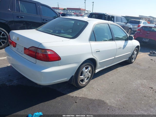 Aukcja sprzedaży 1998 Honda Accord Ex, vin: 1HGCG5653WA048296, numer aukcji: 45987894