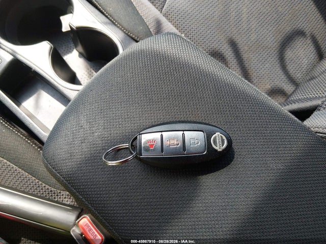 2013 Nissan Rogue Sv მანქანა იყიდება აუქციონზე, vin: JN8AS5MV7DW638769, აუქციონის ნომერი: 45987910