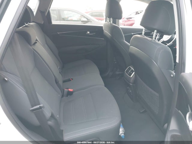 5XYPG4A32HG244670 KIA Sorento 2.4l Lx