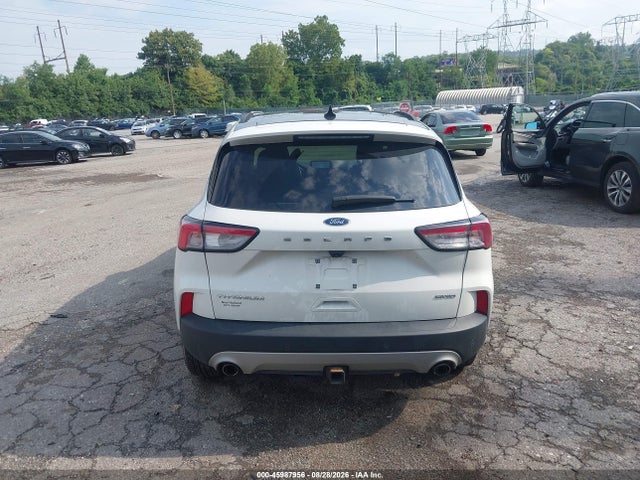 1FMCU9J98LUC73277 Ford Escape Titanium
