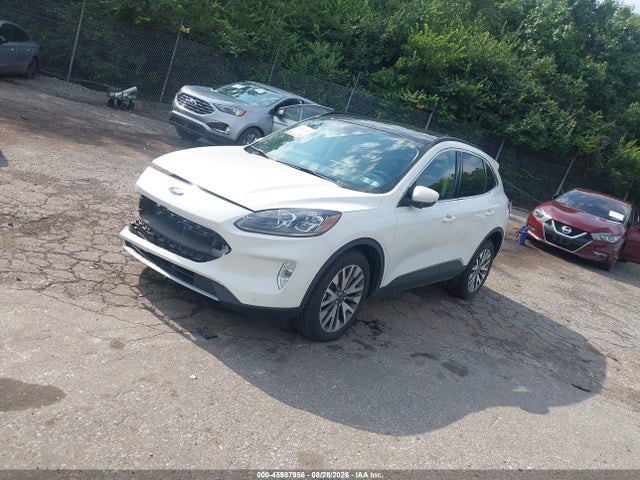 1FMCU9J98LUC73277 Ford Escape Titanium