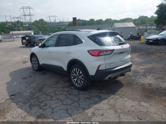 1FMCU9J98LUC73277 Ford Escape Titanium