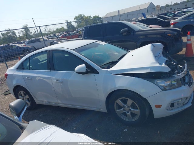 Продажа на аукционе авто 2015 Chevrolet Cruze 1lt Auto, vin: 1G1PC5SB8F7102995, номер лота: 45988005