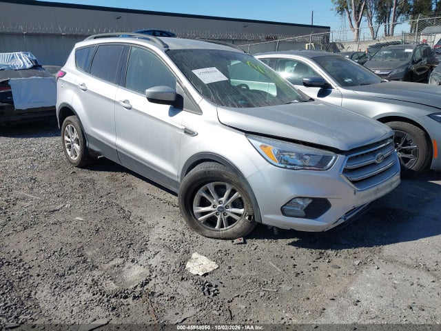 2018 Ford Escape Se მანქანა იყიდება აუქციონზე, vin: 1FMCU0GDXJUD51210, აუქციონის ნომერი: 45988050