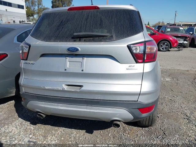 2018 Ford Escape Se მანქანა იყიდება აუქციონზე, vin: 1FMCU0GDXJUD51210, აუქციონის ნომერი: 45988050