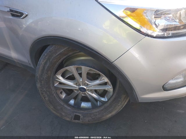 2018 Ford Escape Se მანქანა იყიდება აუქციონზე, vin: 1FMCU0GDXJUD51210, აუქციონის ნომერი: 45988050