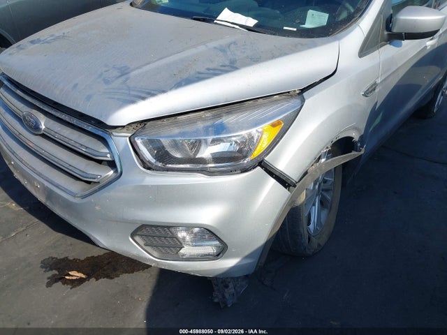 2018 Ford Escape Se მანქანა იყიდება აუქციონზე, vin: 1FMCU0GDXJUD51210, აუქციონის ნომერი: 45988050