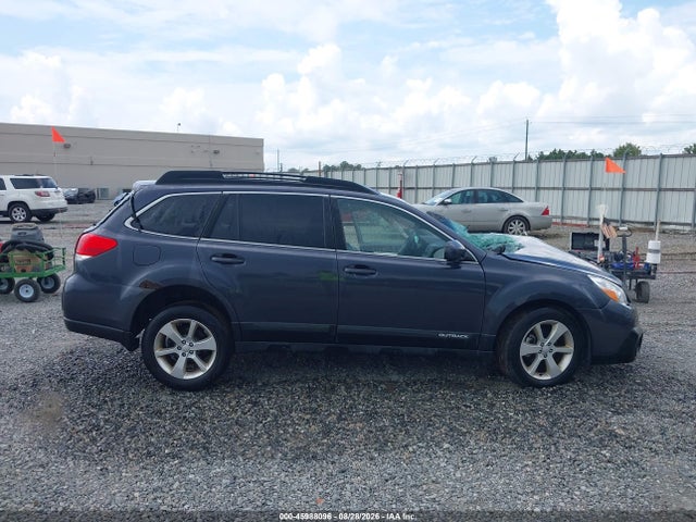 2013 Subaru Outback 2.5i Premium მანქანა იყიდება აუქციონზე, vin: 4S4BRBCC8D3228411, აუქციონის ნომერი: 45988096