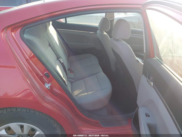 Продаж на аукціоні авто 2019 Hyundai Elantra Se, vin: 5NPD74LF1KH492533, номер лоту: 45988113
