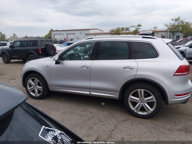 2014 Volkswagen Touareg 3.6l R-line მანქანა იყიდება აუქციონზე, vin: WVGDF9BP6ED007304, აუქციონის ნომერი: 45988122