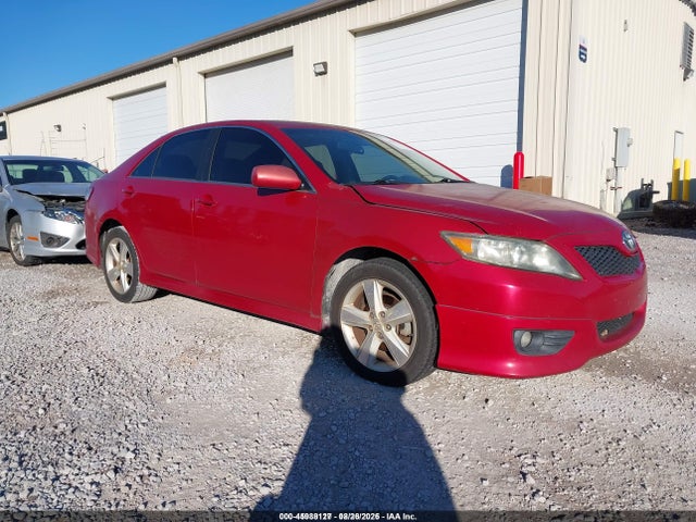 2010 Toyota Camry Se მანქანა იყიდება აუქციონზე, vin: 4T1BF3EK3AU069693, აუქციონის ნომერი: 45988127