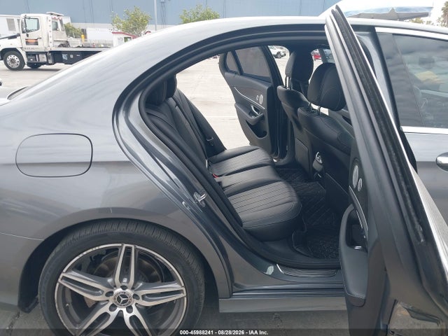 Mercedes-Benz E 300 2017 WDDZF4JB5HA233297 Image 8