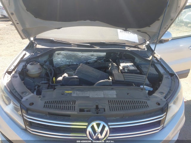 WVGBV7AX2GW582216 Volkswagen TIGUAN S