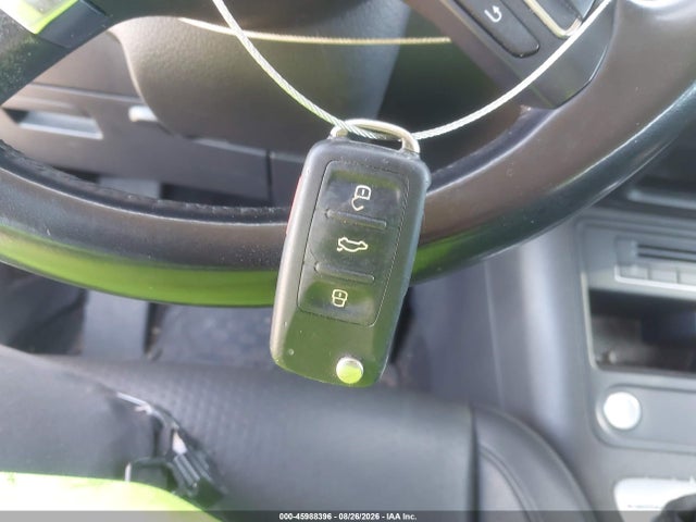 WVGBV7AX2GW582216 Volkswagen TIGUAN S