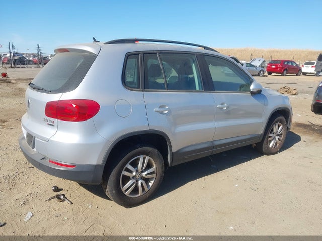 WVGBV7AX2GW582216 Volkswagen TIGUAN S