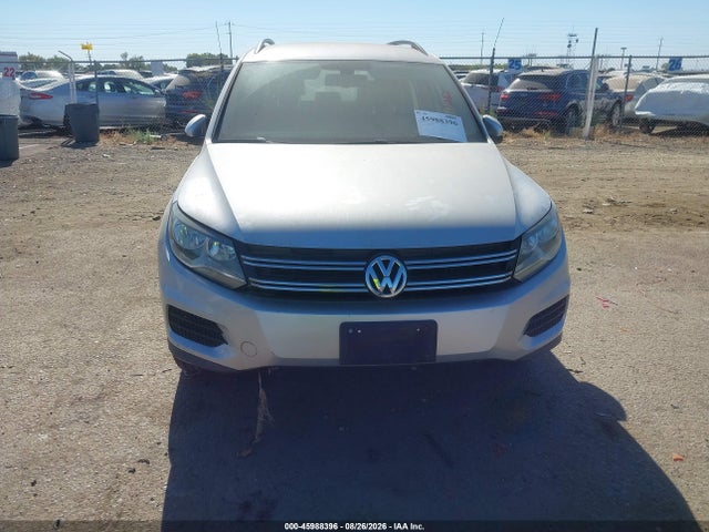 WVGBV7AX2GW582216 Volkswagen TIGUAN S
