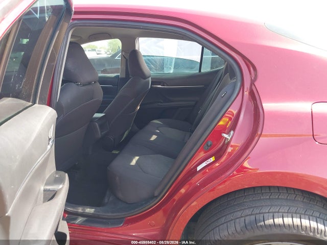 Продажа на аукционе авто 2018 Toyota Camry Le, vin: 4T1B11HK5JU593152, номер лота: 45988402
