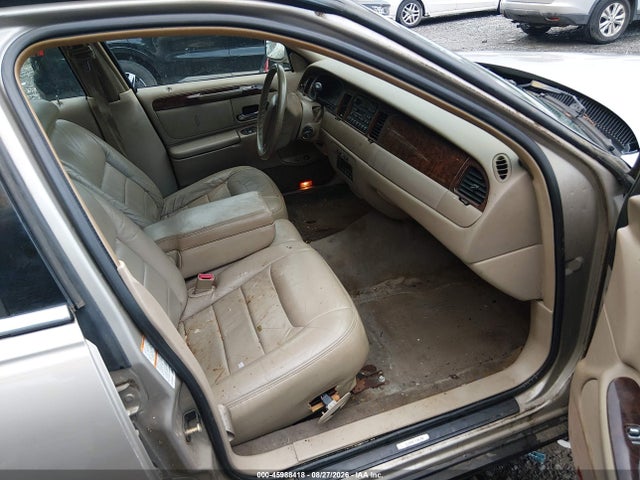 Aukcja sprzedaży 2000 Lincoln Town Car Signature, vin: 1LNHM82W9YY794805, numer aukcji: 45988418