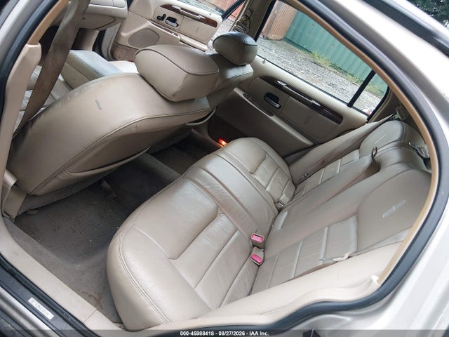 Aukcja sprzedaży 2000 Lincoln Town Car Signature, vin: 1LNHM82W9YY794805, numer aukcji: 45988418
