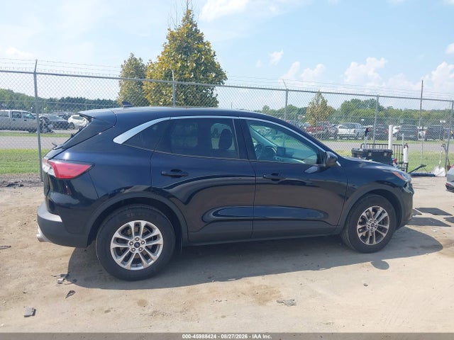 Продажа на аукционе авто 2021 Ford Escape Se, vin: 1FMCU9G68MUA06039, номер лота: 45988424