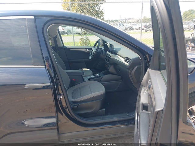 Продажа на аукционе авто 2021 Ford Escape Se, vin: 1FMCU9G68MUA06039, номер лота: 45988424