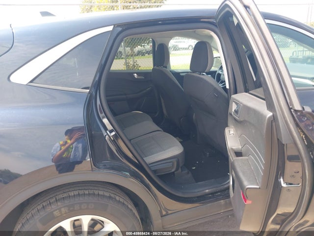 Продажа на аукционе авто 2021 Ford Escape Se, vin: 1FMCU9G68MUA06039, номер лота: 45988424
