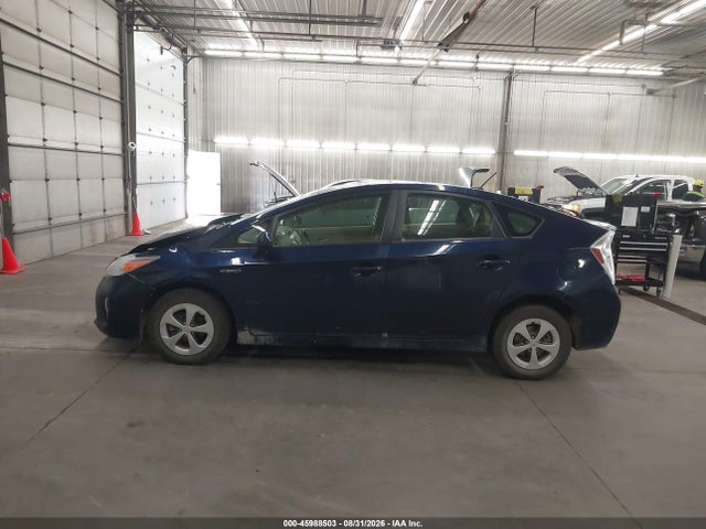 45988503 :رقم المزاد ، JTDKN3DUXF0435030 vin ، 2015 Toyota Prius Three مزاد بيع