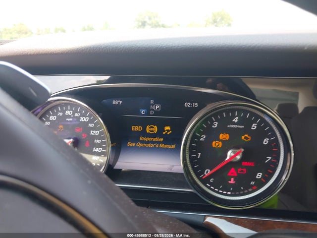 2017 Mercedes-benz E 300 4matic მანქანა იყიდება აუქციონზე, vin: WDDZF4KBXHA096999, აუქციონის ნომერი: 45988512