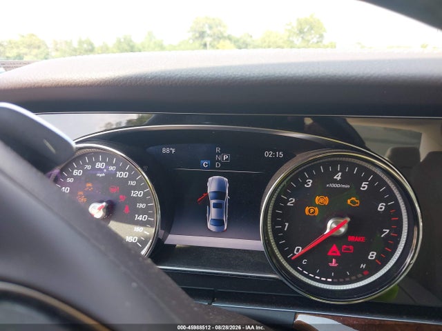 2017 Mercedes-benz E 300 4matic მანქანა იყიდება აუქციონზე, vin: WDDZF4KBXHA096999, აუქციონის ნომერი: 45988512