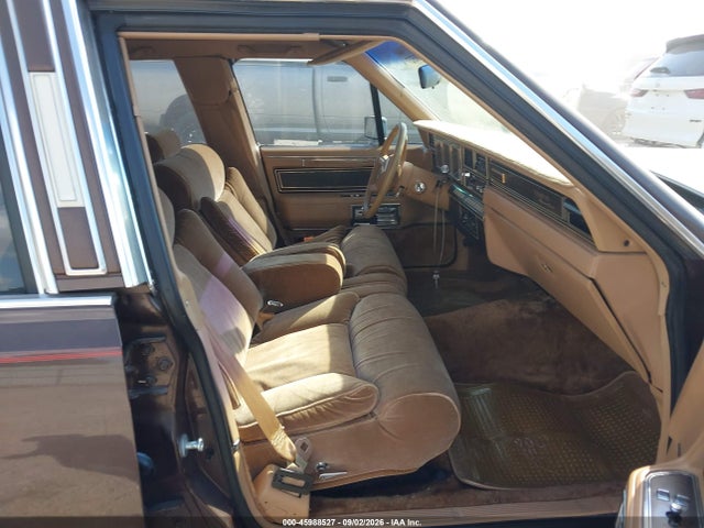 Продаж на аукціоні авто 1983 Lincoln Mark Vi, vin: 1MRBP99F8DY688432, номер лоту: 45988527