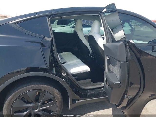 45988683 :رقم المزاد ، 7SAYGAEE4SF311365 vin ، 2025 Tesla Model Y Long Range Dual Motor All-wheel Drive مزاد بيع