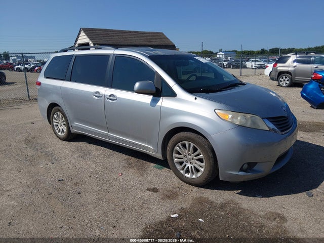 2012 Toyota Sienna Xle V6 8 Passenger მანქანა იყიდება აუქციონზე, vin: 5TDYK3DC2CS225024, აუქციონის ნომერი: 45988717