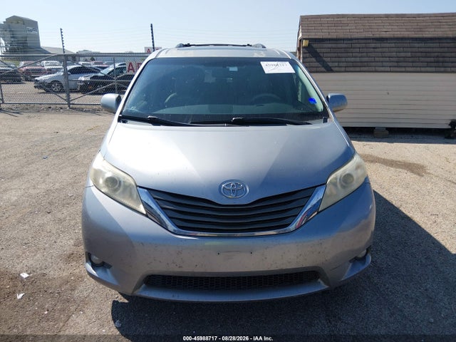 2012 Toyota Sienna Xle V6 8 Passenger მანქანა იყიდება აუქციონზე, vin: 5TDYK3DC2CS225024, აუქციონის ნომერი: 45988717