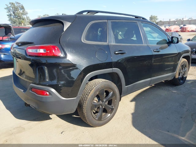 1C4PJLDB4HW561481 Jeep Cherokee High Altitude Fwd