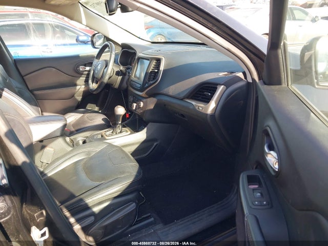 1C4PJLDB4HW561481 Jeep Cherokee High Altitude Fwd