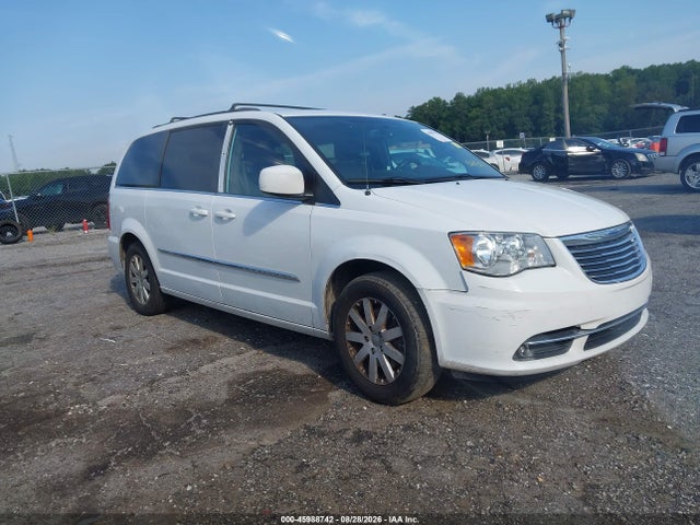 Продаж на аукціоні авто 2015 Chrysler Town & Country Touring, vin: 2C4RC1BG9FR561553, номер лоту: 45988742