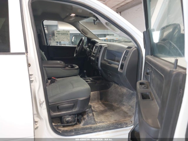 Auction sale of the 2018 Ram 3500 Tradesman  4x4 6'4 Box, vin: 3C63R3CL2JG165076, lot number: 45988789