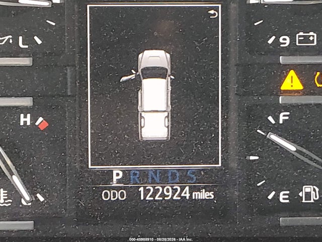 Продажа на аукционе авто 2018 Toyota Tundra Sr5 5.7l V8, vin: 5TFUW5F1XJX707127, номер лота: 45988910