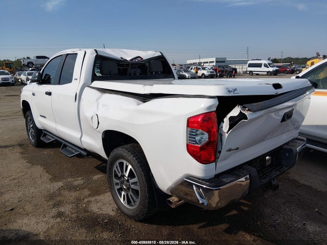 Продажа на аукционе авто 2018 Toyota Tundra Sr5 5.7l V8, vin: 5TFUW5F1XJX707127, номер лота: 45988910