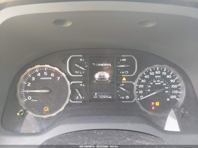 Продажа на аукционе авто 2018 Toyota Tundra Sr5 5.7l V8, vin: 5TFUW5F1XJX707127, номер лота: 45988910