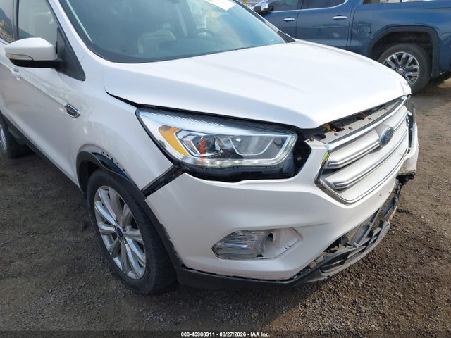 Ford Escape Titanium 2017 1FMCU9J95HUC02772 Image 18