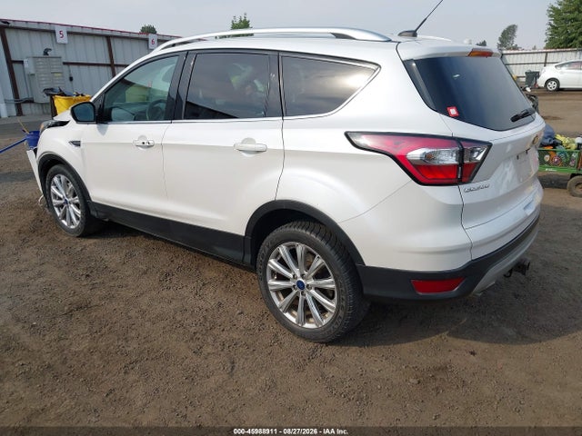 Ford Escape Titanium 2017 1FMCU9J95HUC02772 Image 3